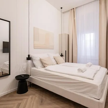 Apartament Kiraly 67 - Boutique Apartments, Location By Bqa